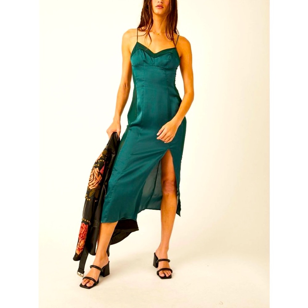 NWT Intimately FP City Cool Midi Slip In Evergreen - XS